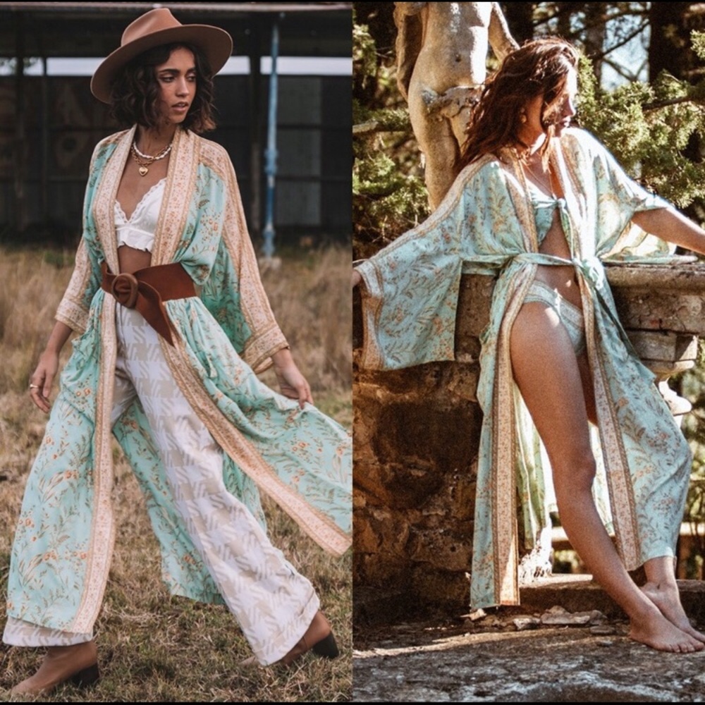 SPELL ROBE ISO - Picture 4 of 4